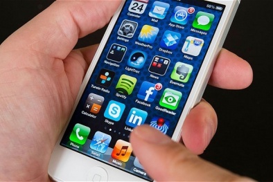 Để pin iPhone dùng lâu hơn dịp lễ